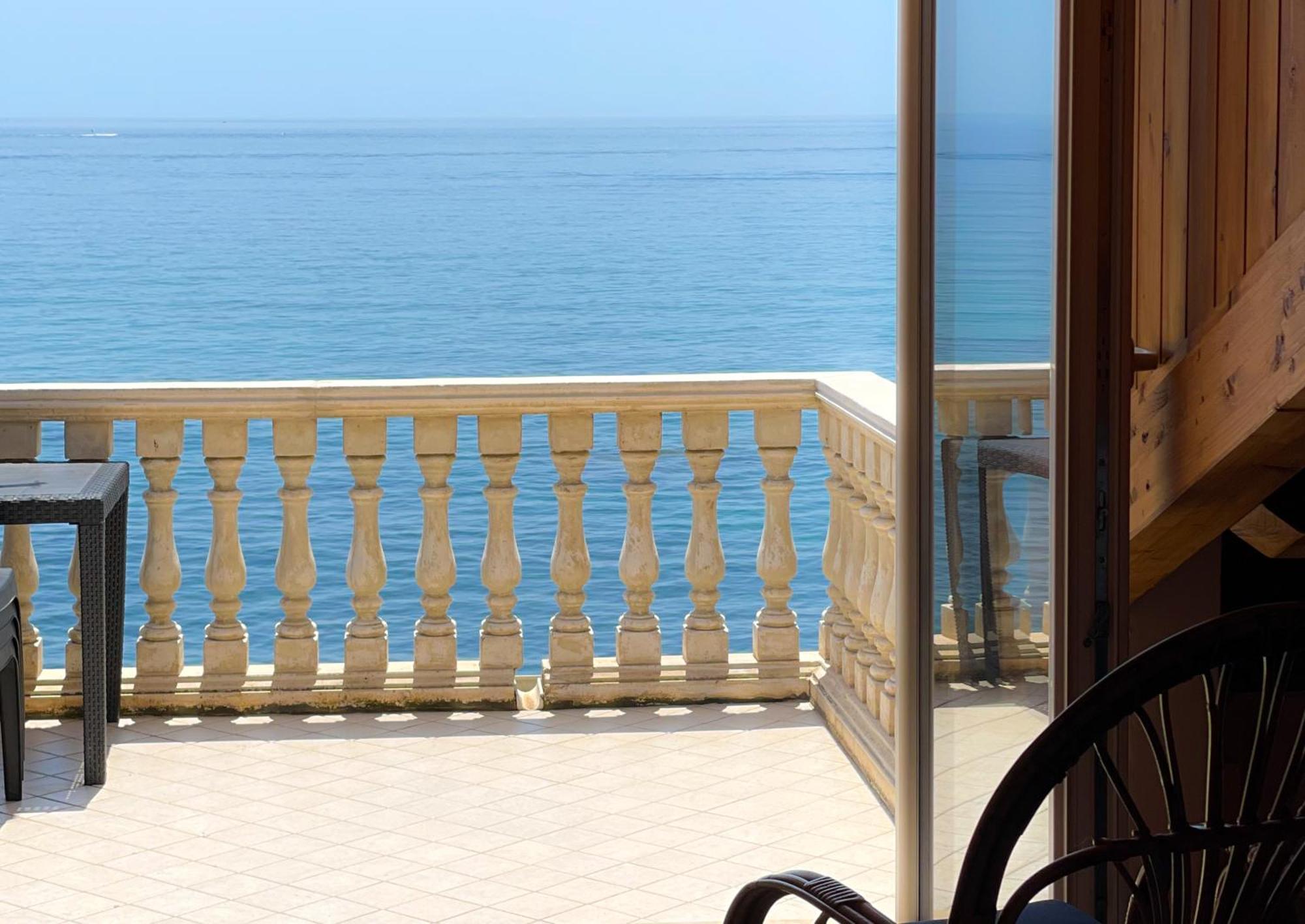 Maremare Apartments Giardini Naxos Exteriér fotografie